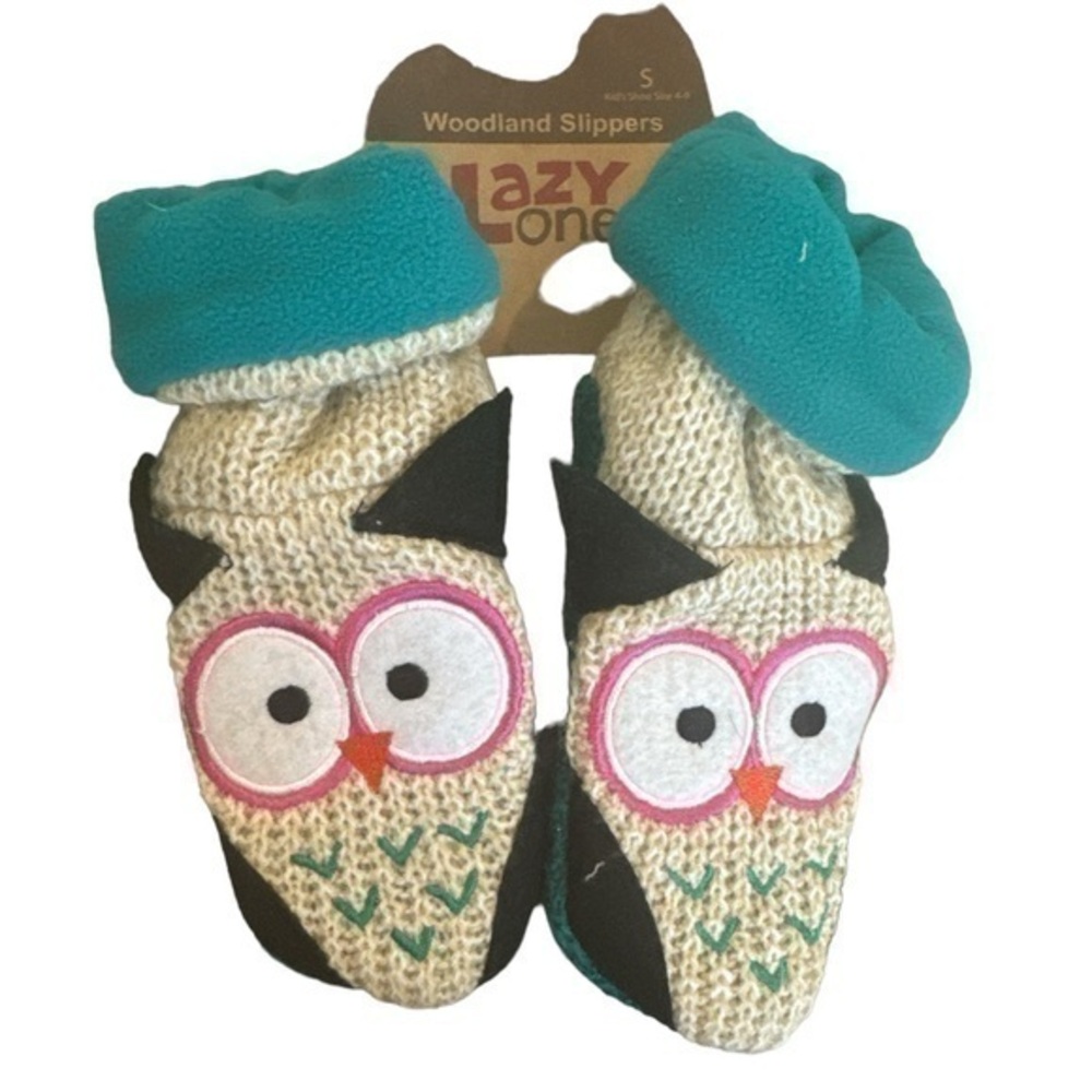 NWT lazy one brand woodland kids slippers size S (kids size 4-9)